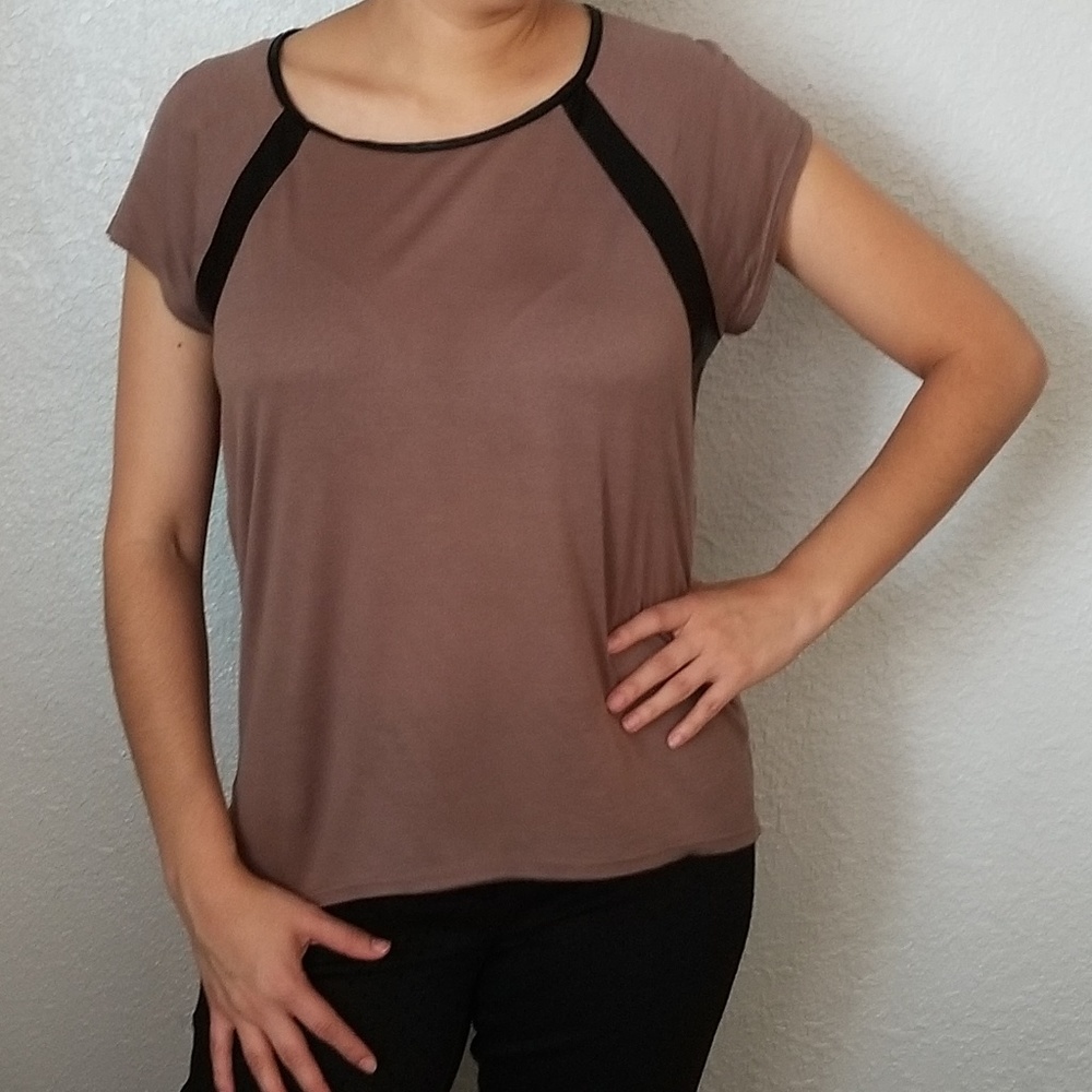🎁  Mocca Basic Top
